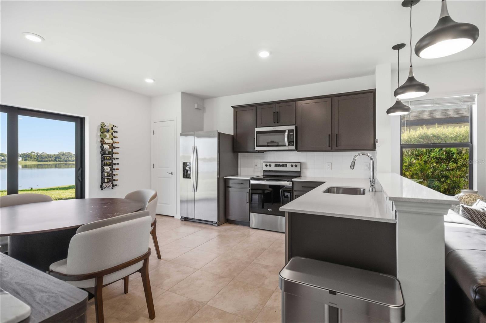 6548 SILVERSTAR DR — photo 10