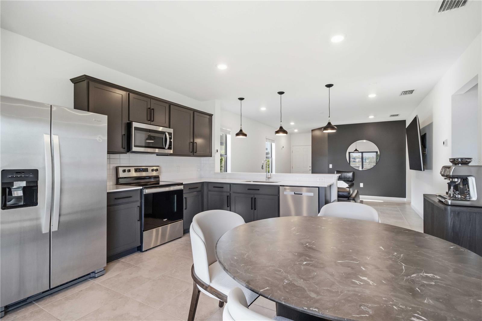 6548 SILVERSTAR DR — photo 13