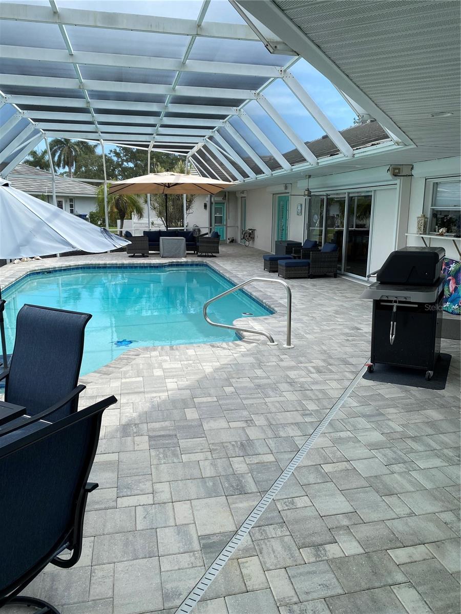 355 EDEN DR — photo 27