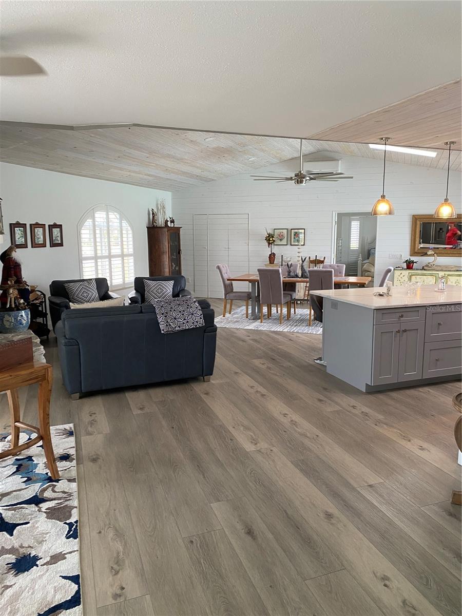 355 EDEN DR — photo 10