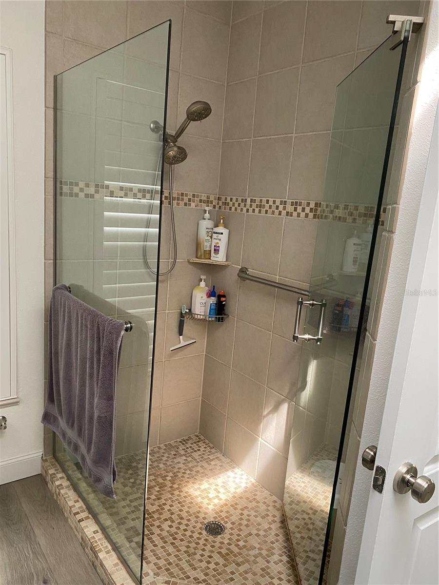 355 EDEN DR — photo 17