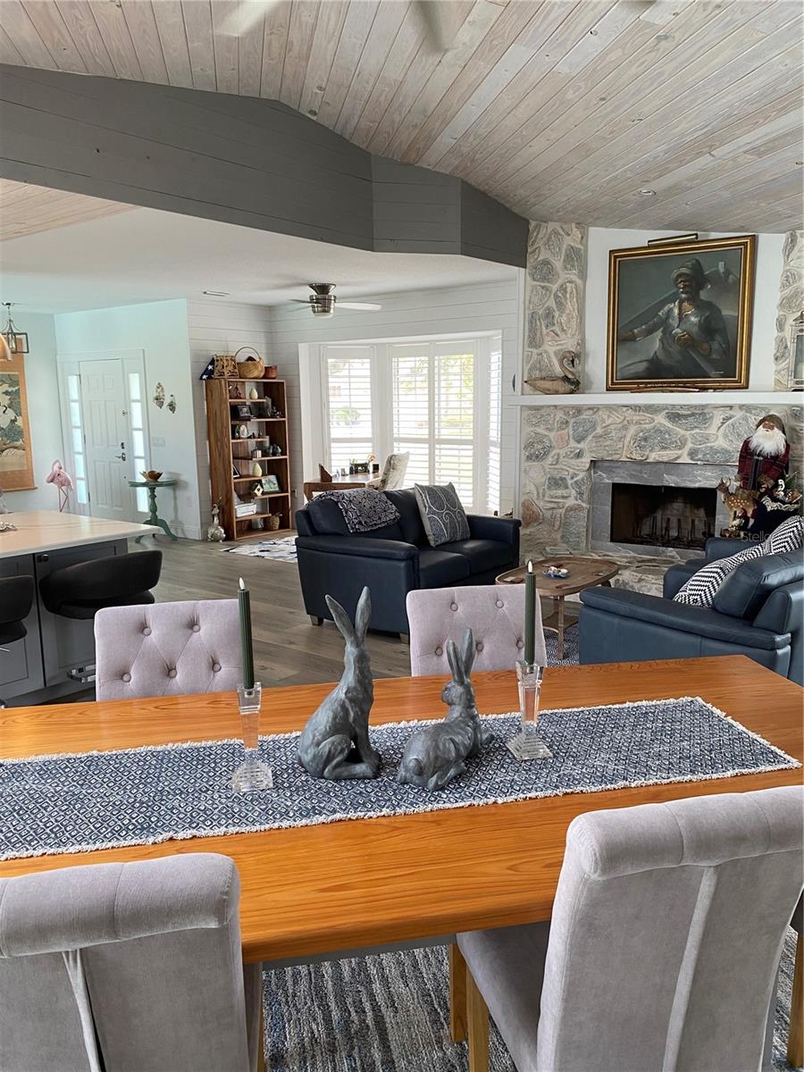 355 EDEN DR — photo 11