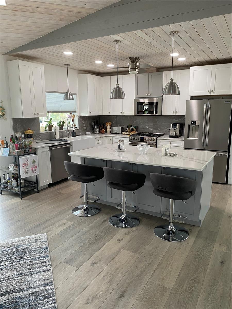 355 EDEN DR — photo 12