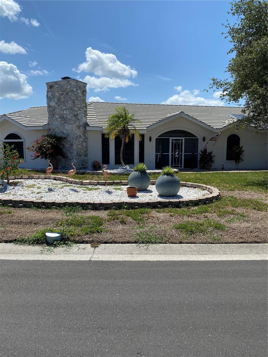 355 EDEN DR — photo 2