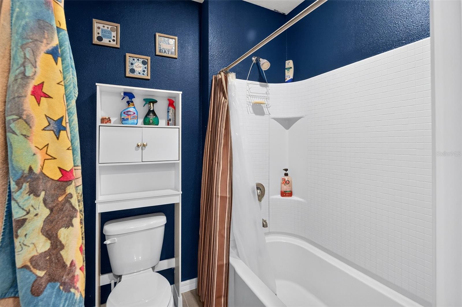 7043 SILVERADO RANCH BLVD — photo 35