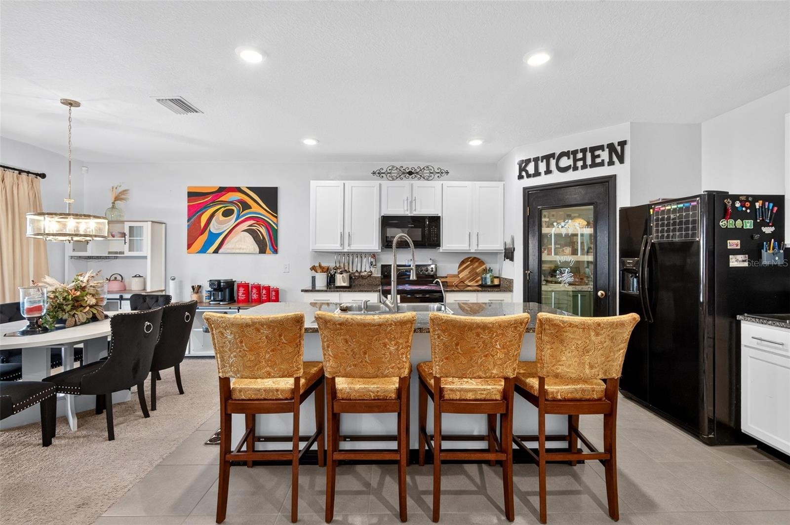 7043 SILVERADO RANCH BLVD — photo 9