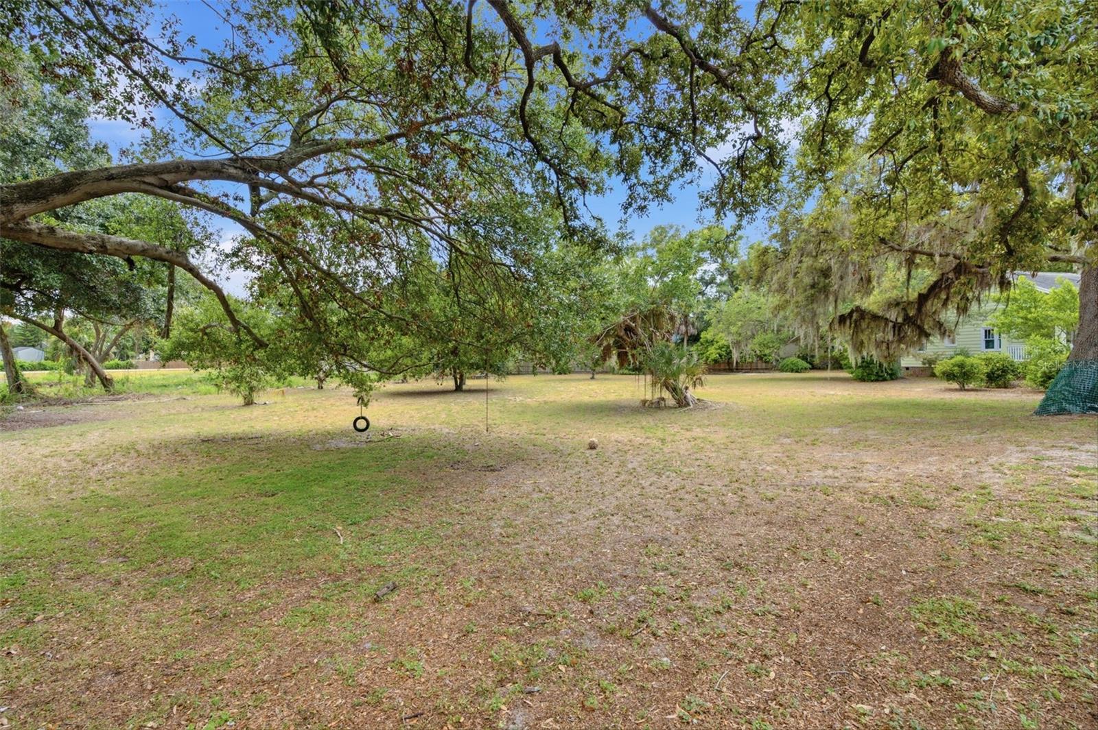 1747 APACHE TRL — photo 13