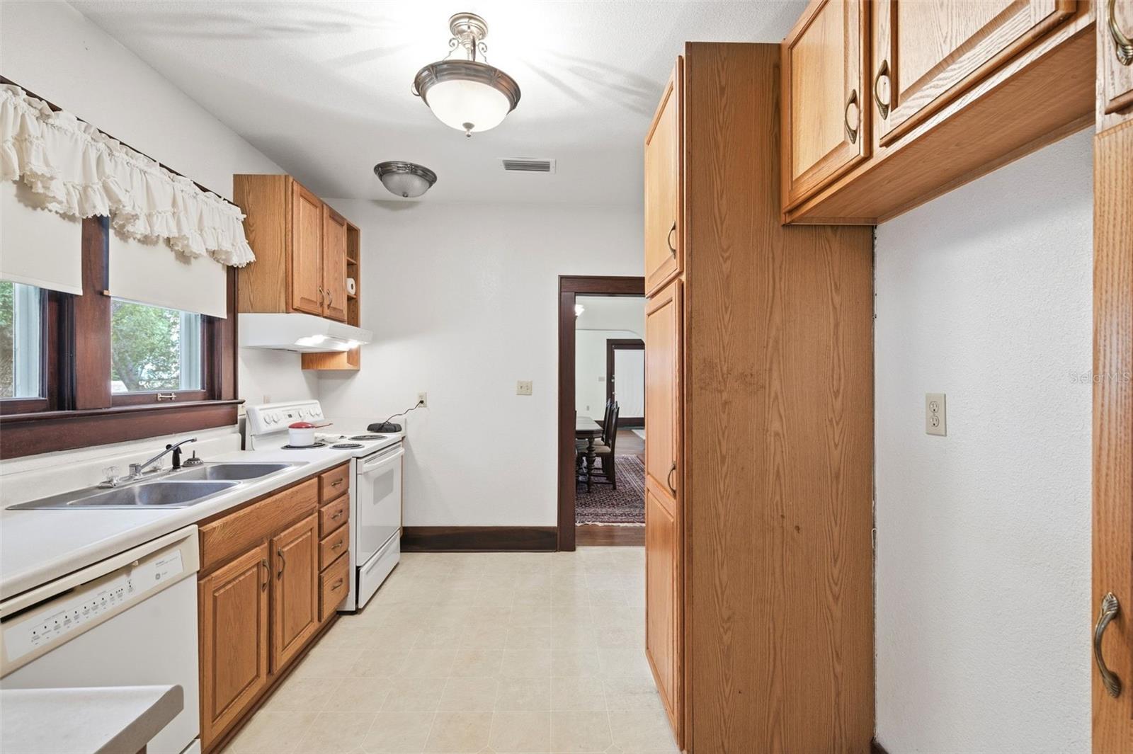 1747 APACHE TRL — photo 42
