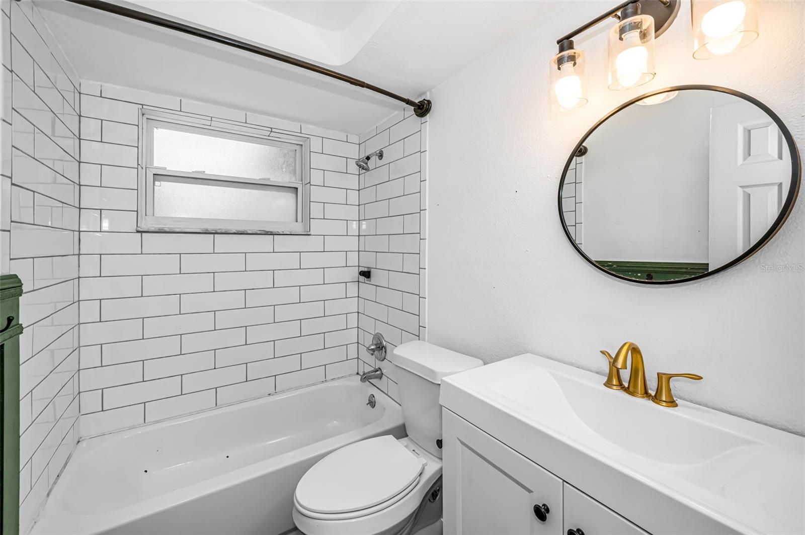 4312 BEACON SQUARE DR — photo 22