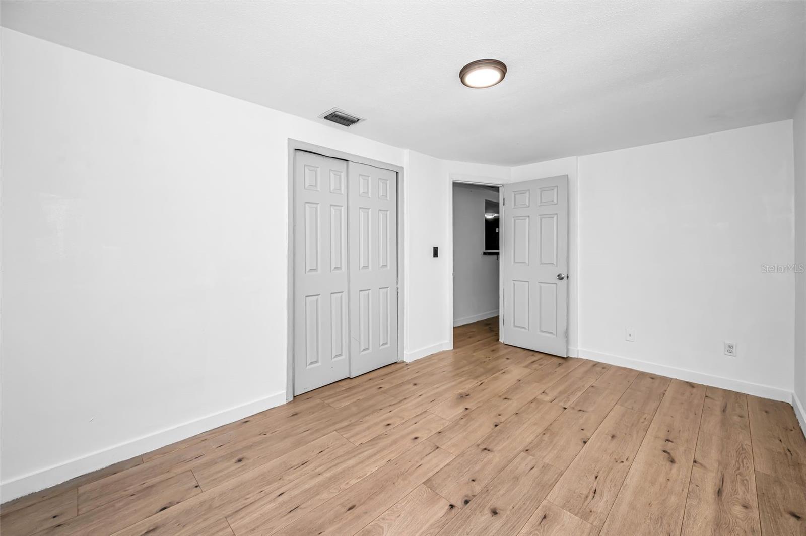 4312 BEACON SQUARE DR — photo 20