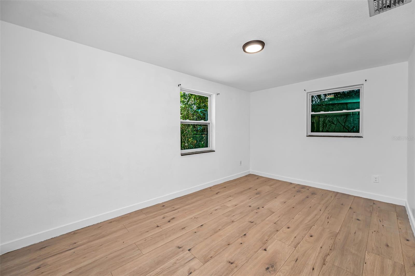 4312 BEACON SQUARE DR — photo 19
