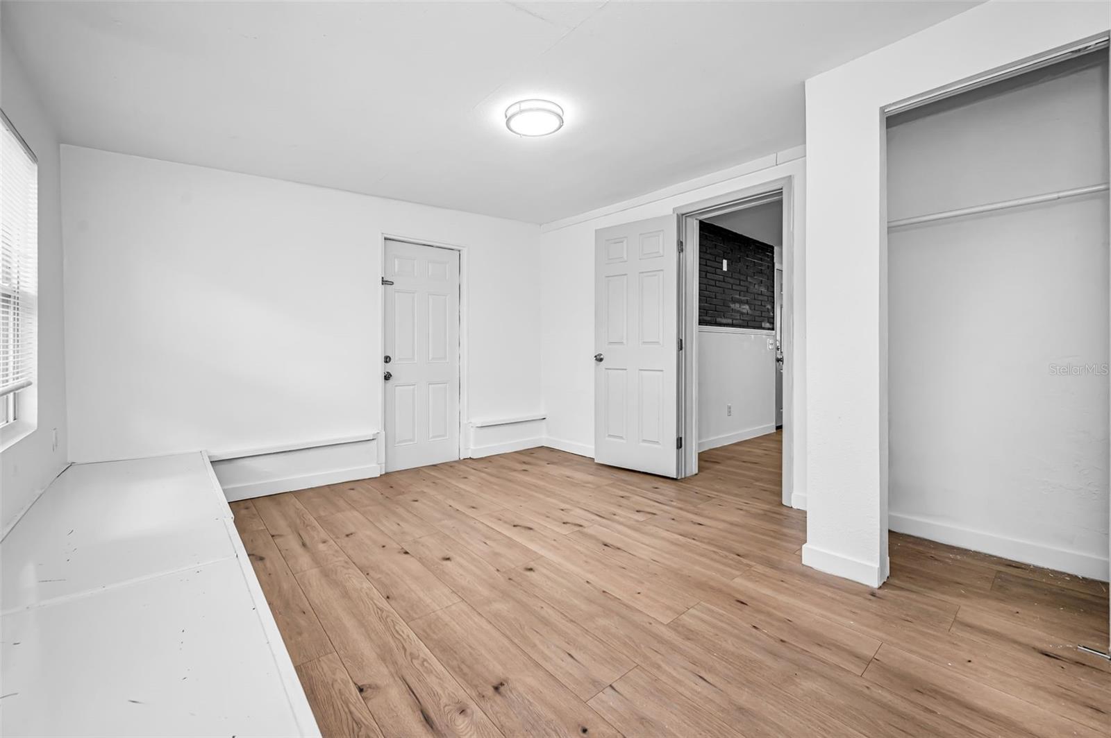 4312 BEACON SQUARE DR — photo 27