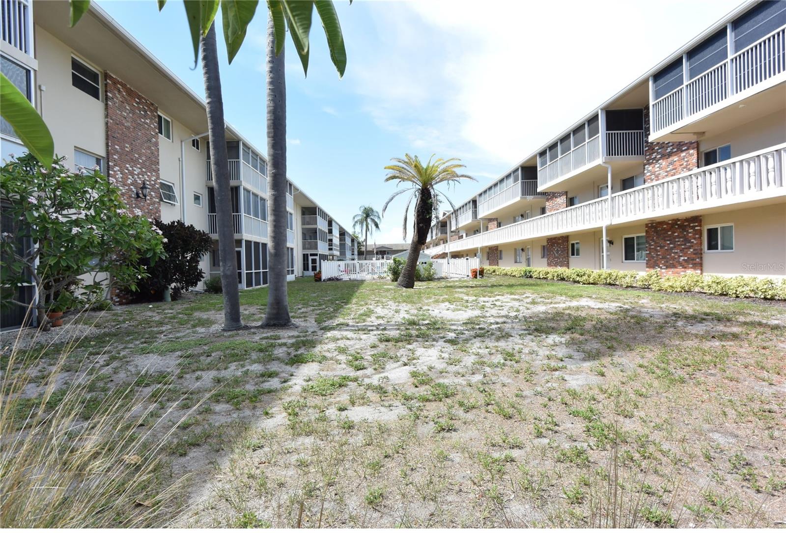 3751 S SCHOOL AVE #26 — photo 44
