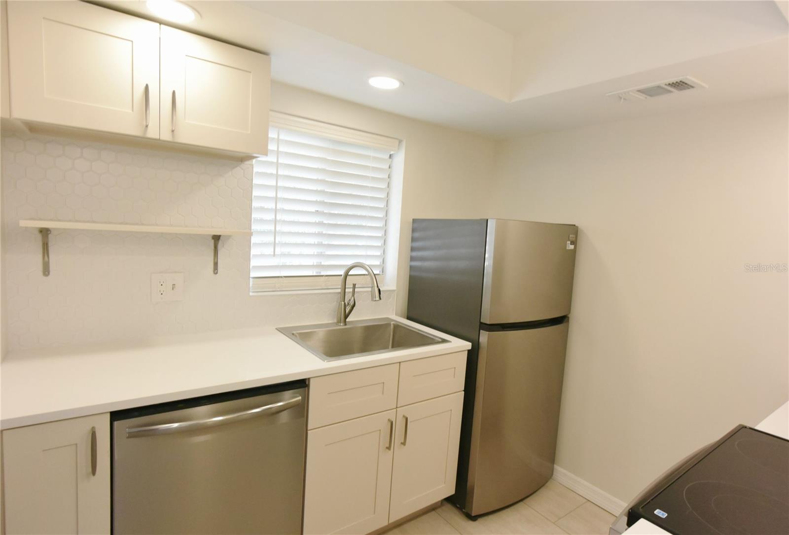 3751 S SCHOOL AVE #26 — photo 12