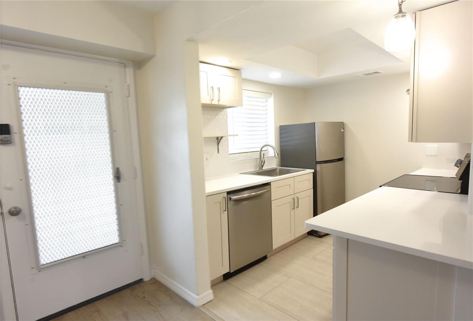 3751 S SCHOOL AVE #26 — photo 8