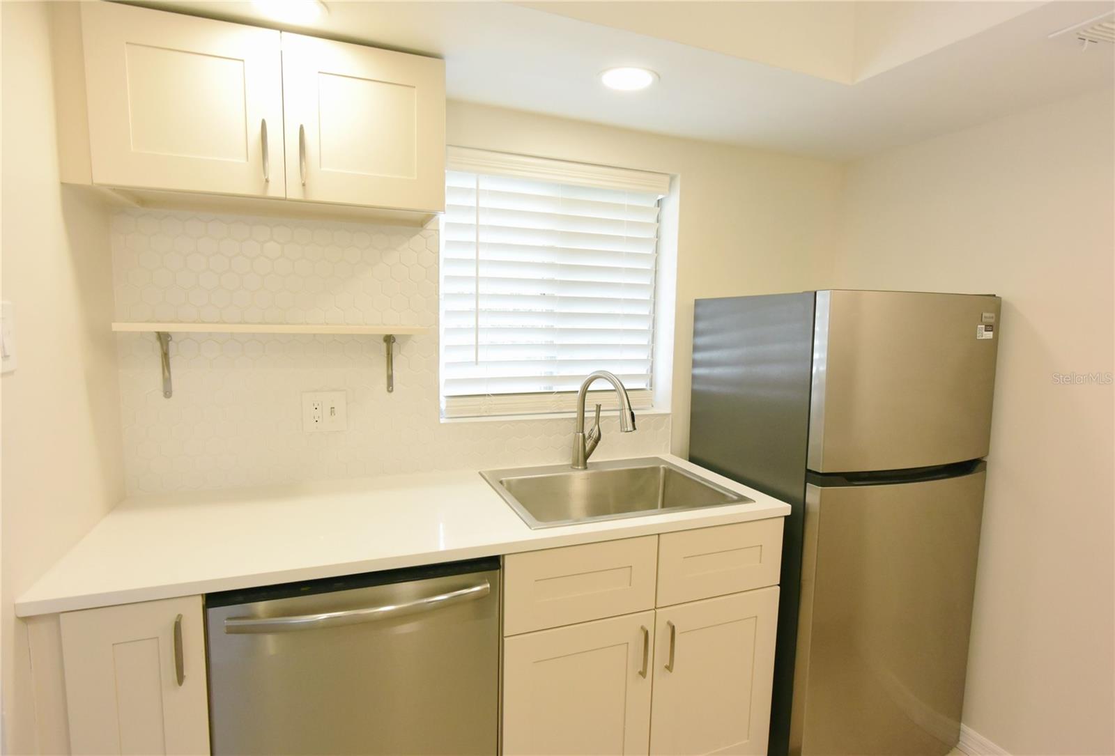 3751 S SCHOOL AVE #26 — photo 14