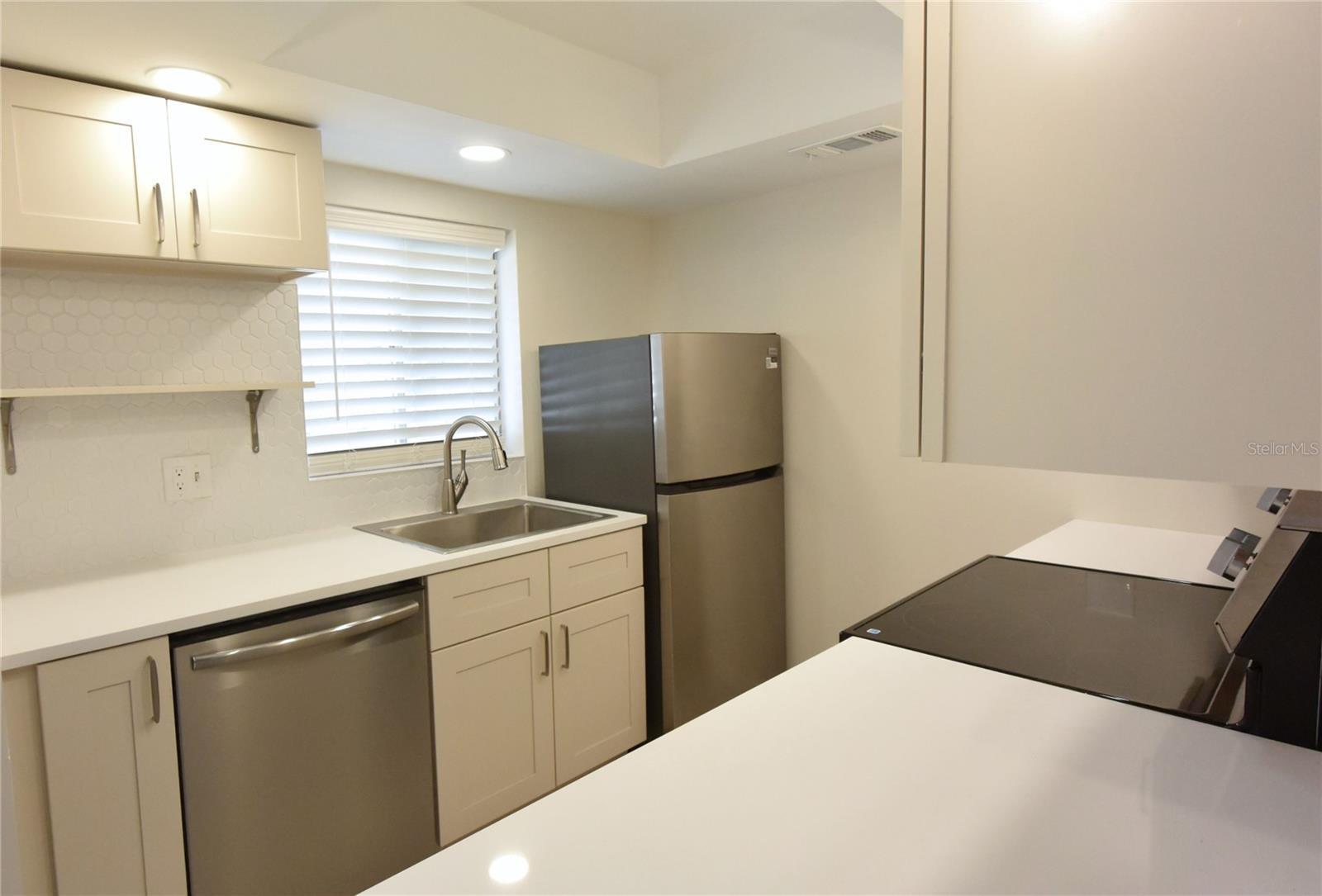 3751 S SCHOOL AVE #26 — photo 9