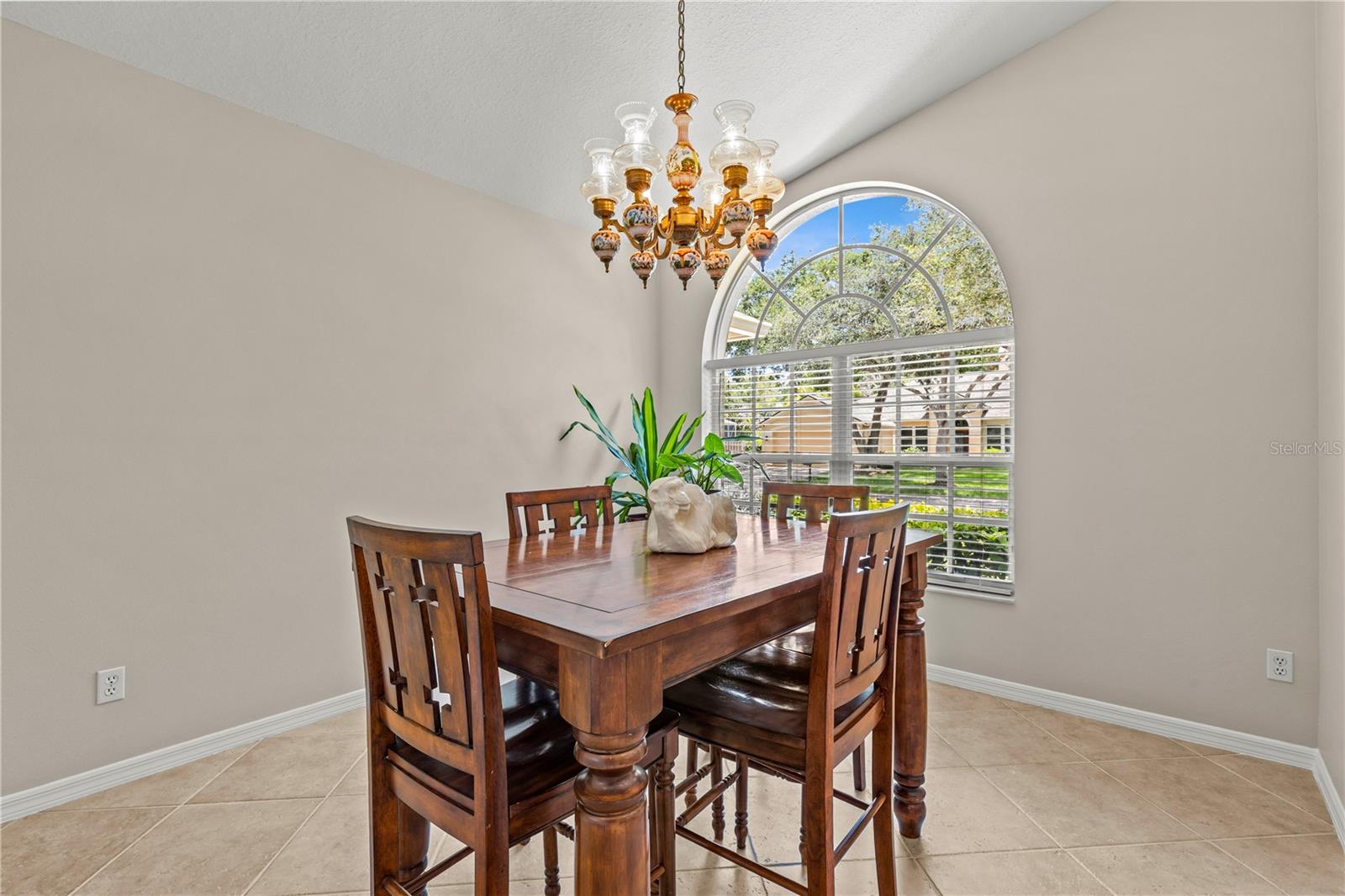 10522 CHAMBERS DR — photo 8