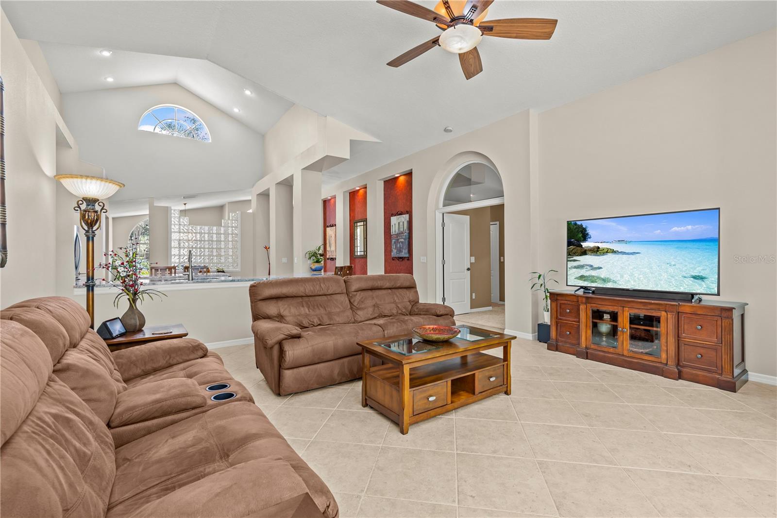 10522 CHAMBERS DR — photo 16
