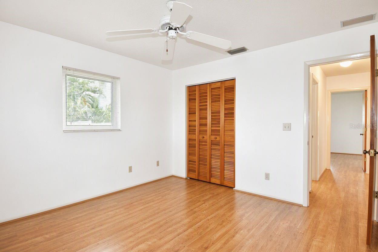 1379 EVEREST RD — photo 26
