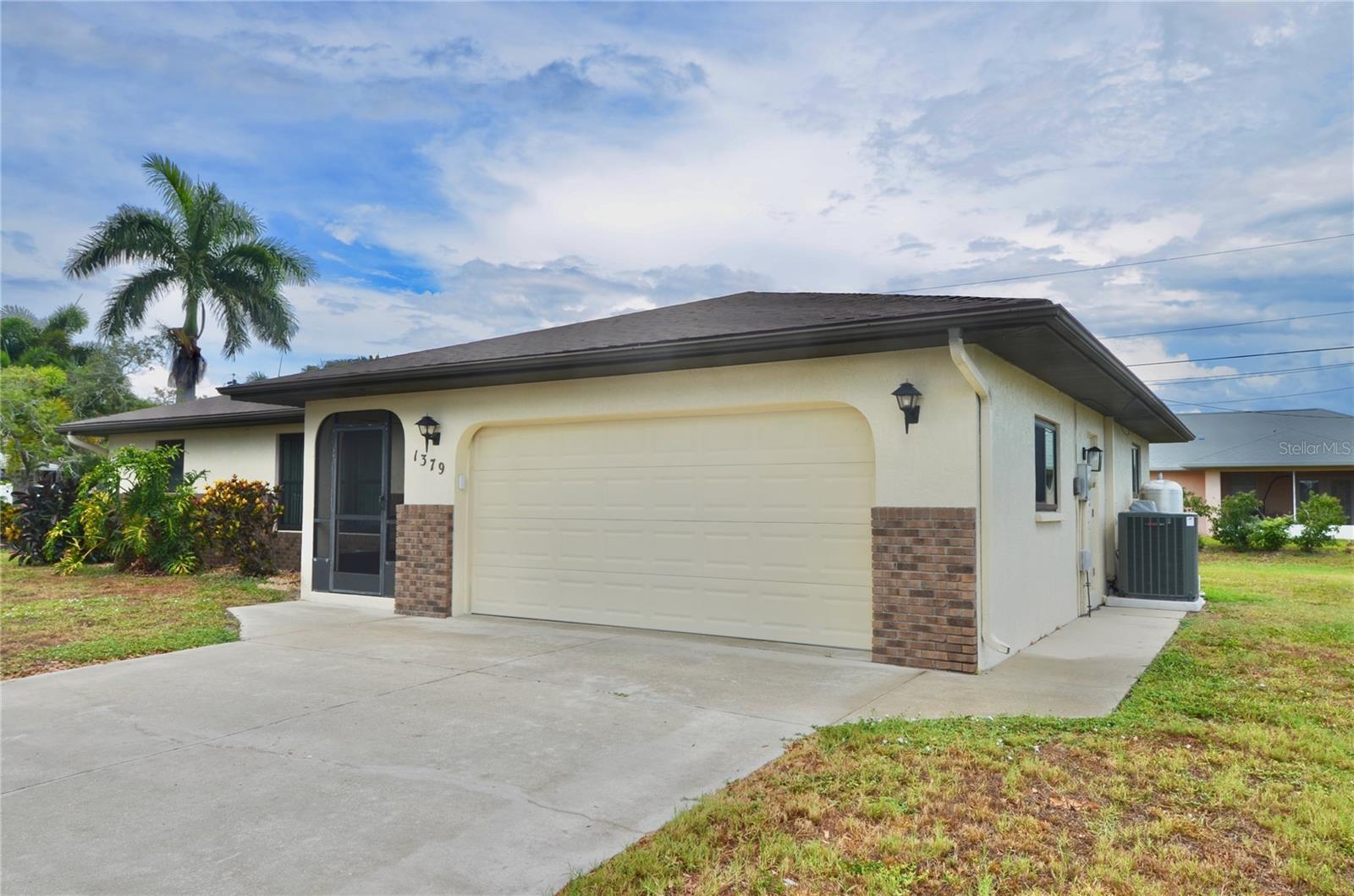 1379 EVEREST RD — photo 43