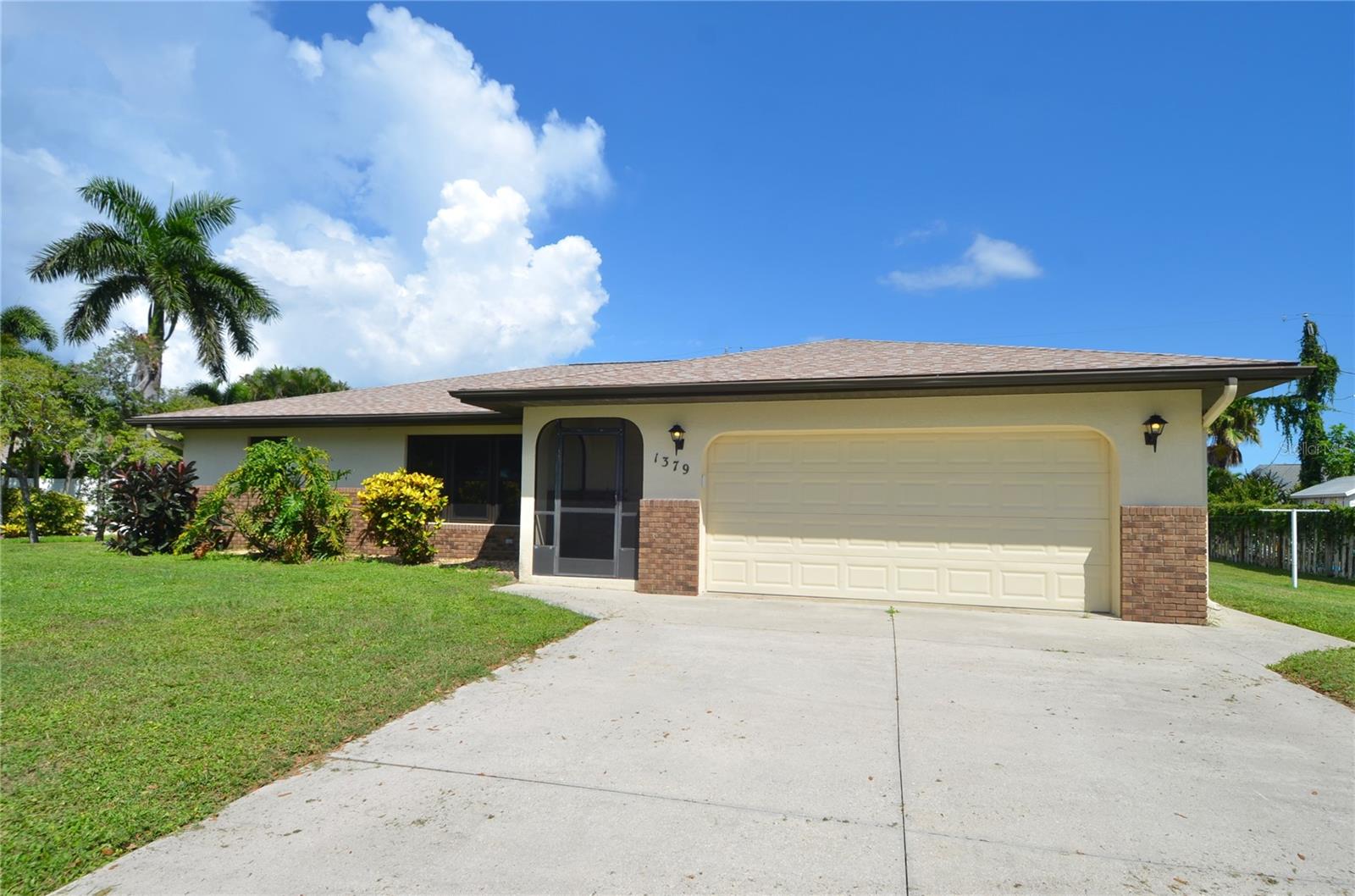 1379 EVEREST RD — photo 36