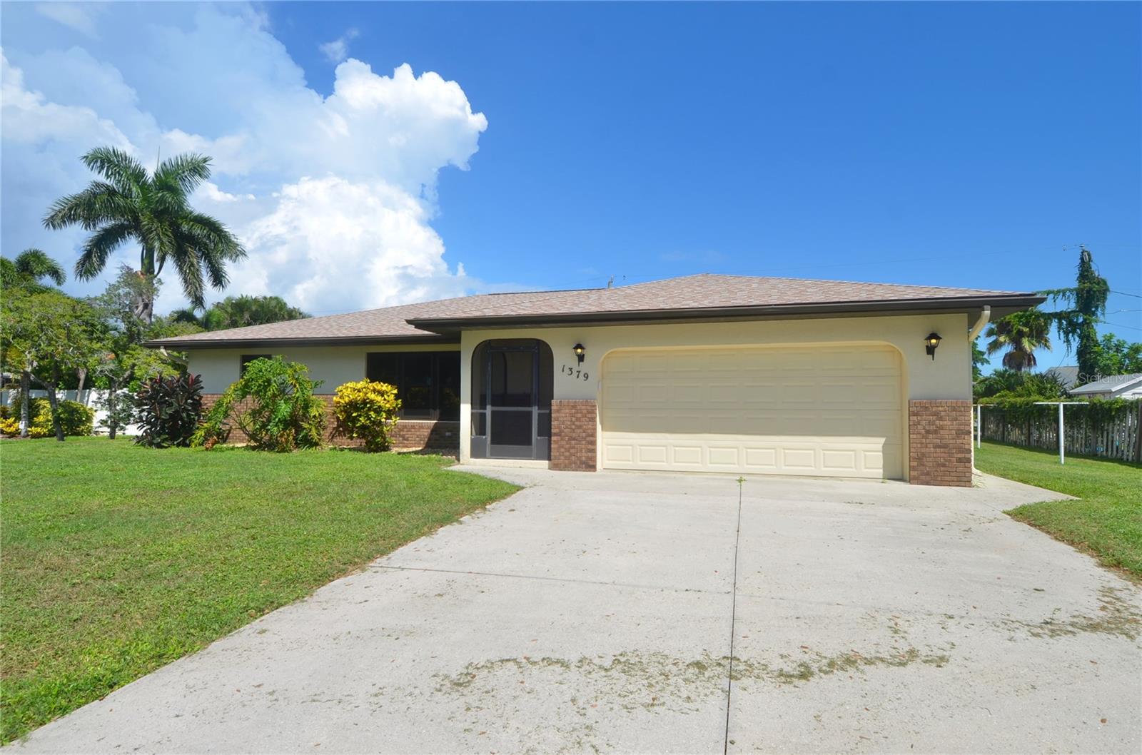1379 EVEREST RD — photo 38