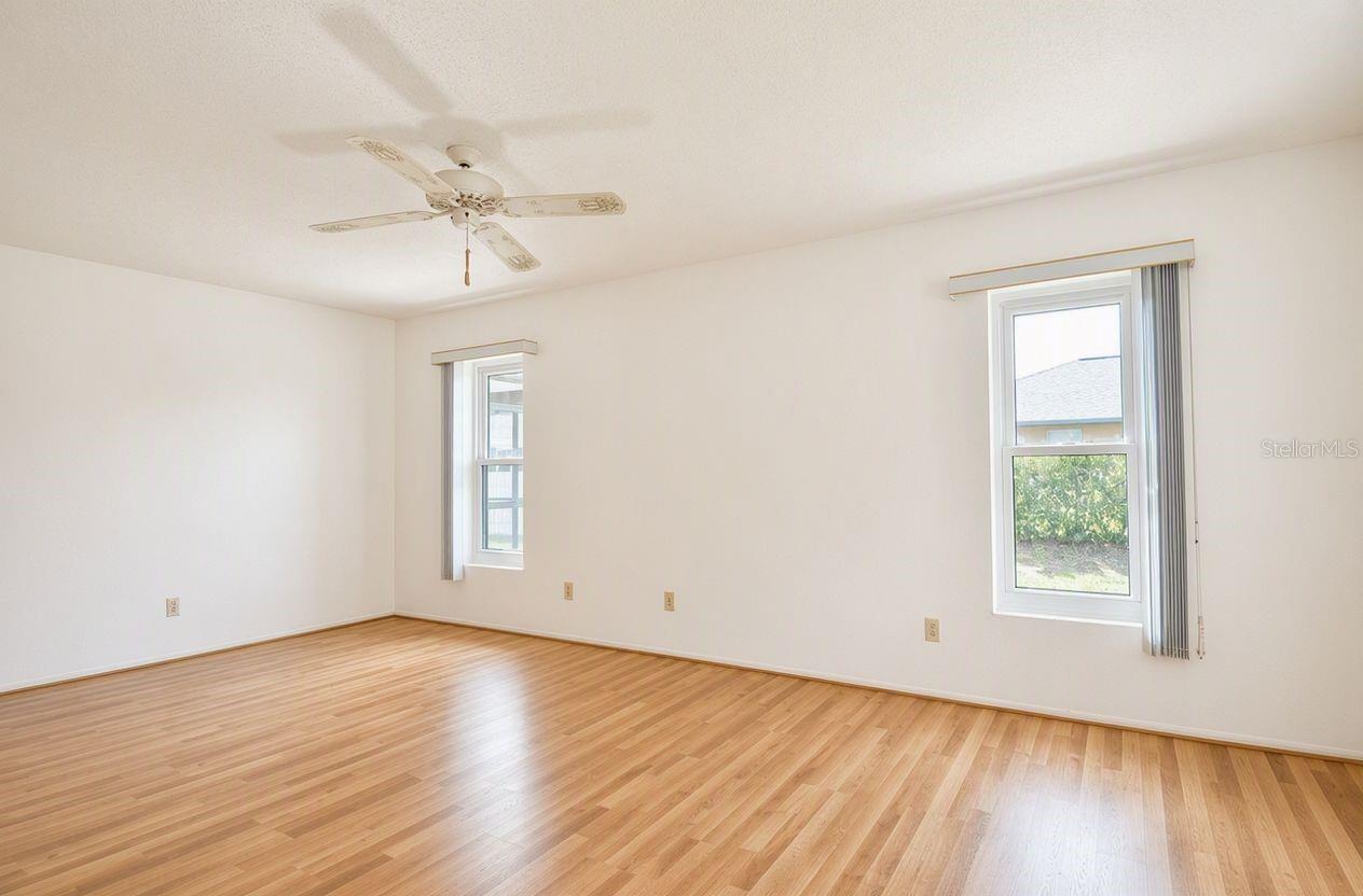 1379 EVEREST RD — photo 21