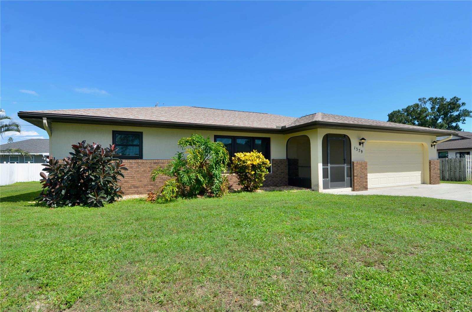 1379 EVEREST RD — photo 39