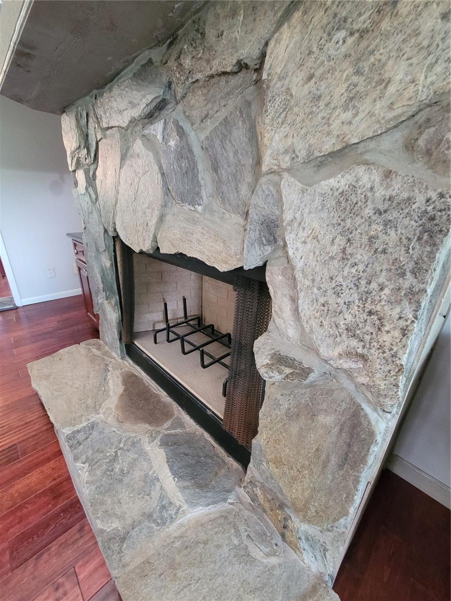 708 WARREN RD — photo 39