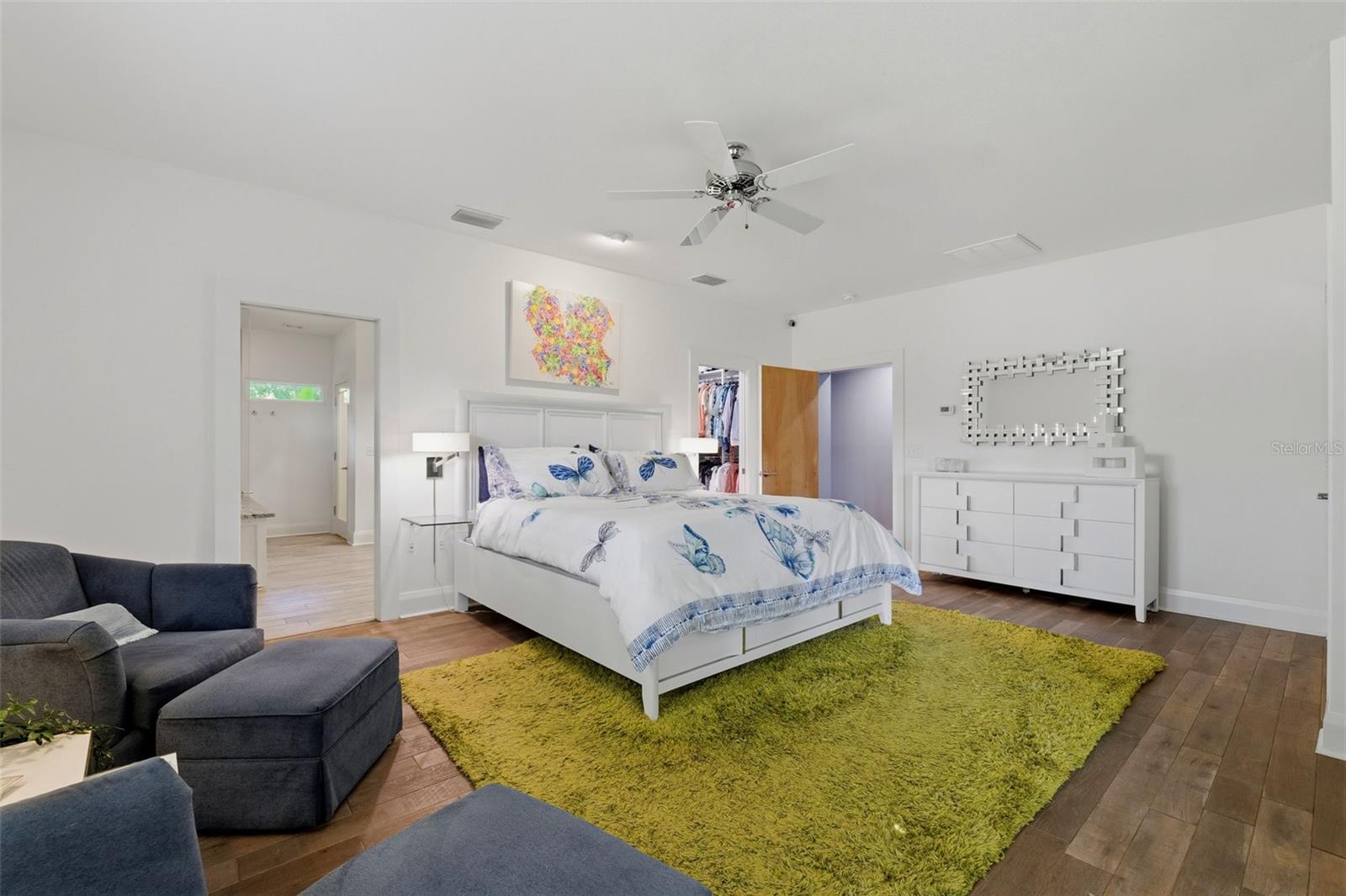 708 WARREN RD — photo 49