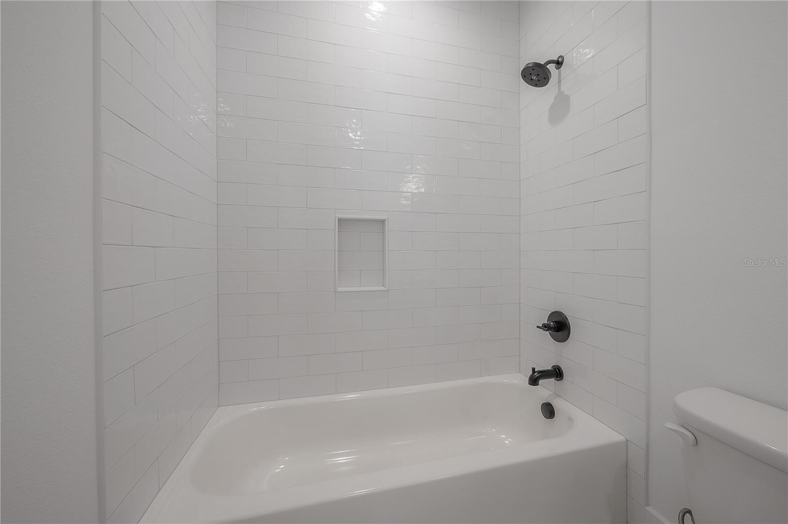 1222 E CHELSEA ST — photo 22