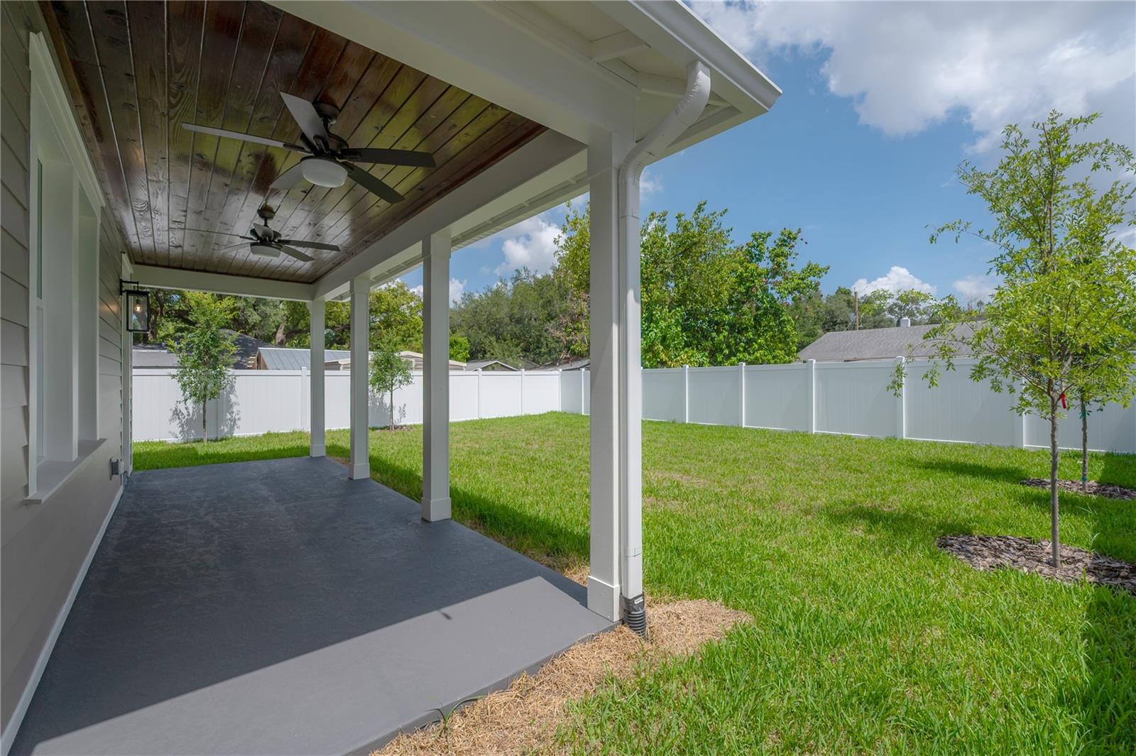 1222 E CHELSEA ST — photo 47