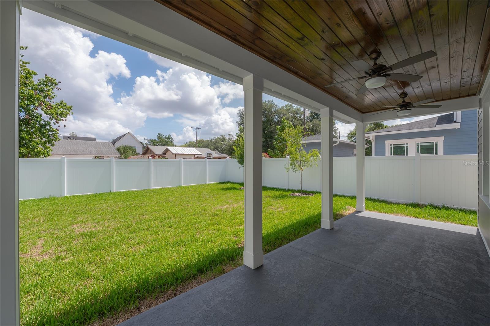 1222 E CHELSEA ST — photo 42