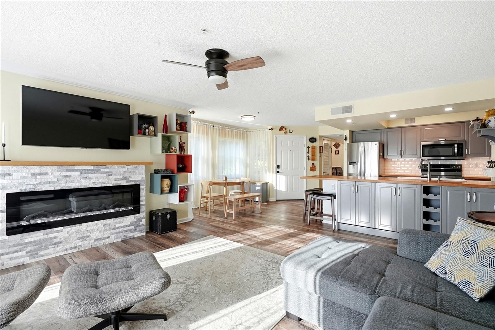 2400 FEATHER SOUND DR #1428 — photo 7