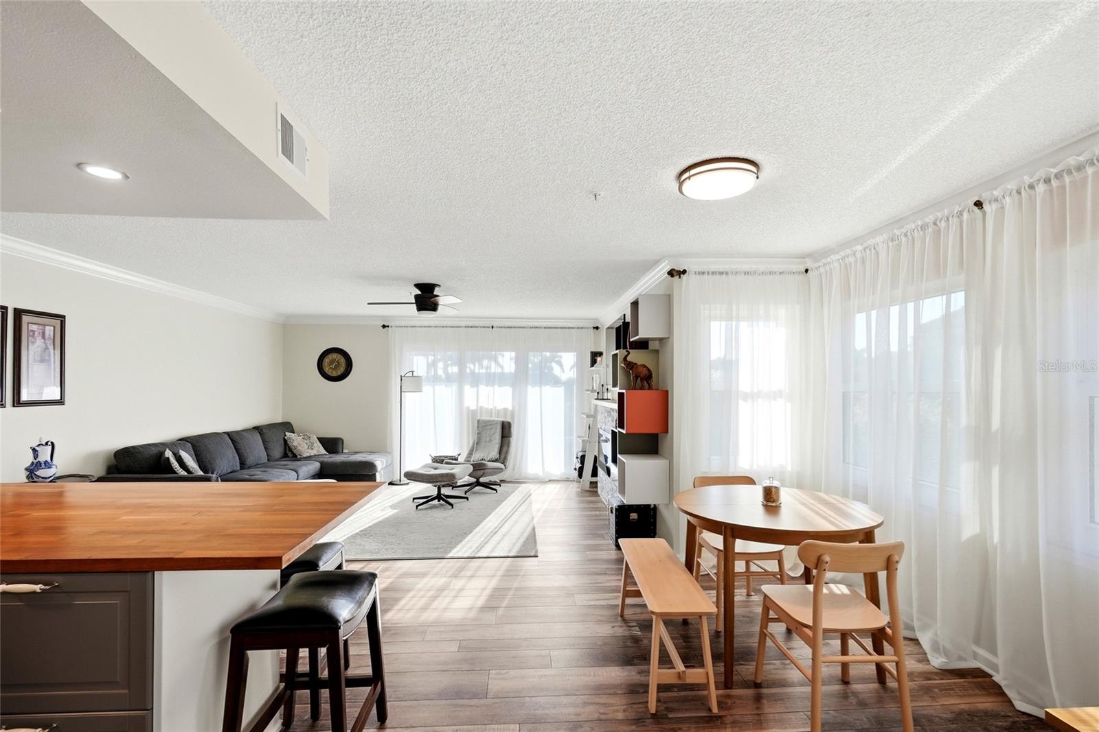 2400 FEATHER SOUND DR #1428 — photo 9