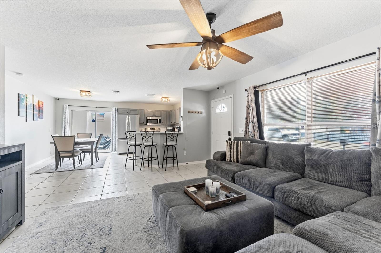 3708 E IDLEWILD AVE — photo 8
