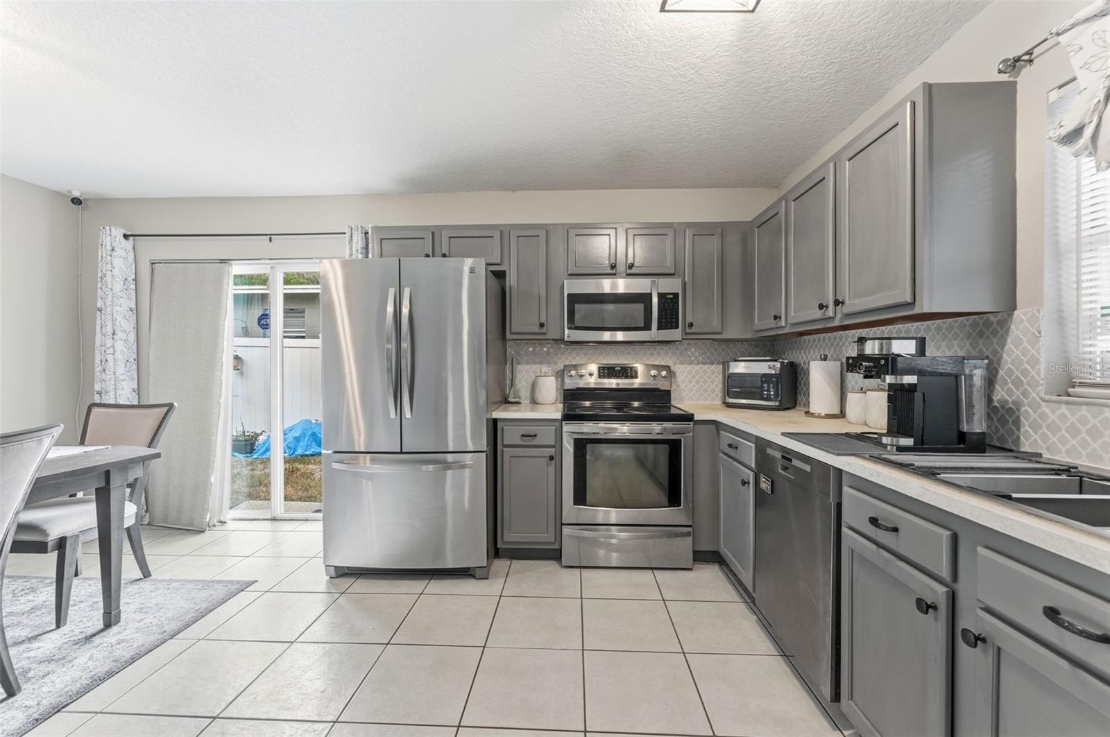 3708 E IDLEWILD AVE — photo 11
