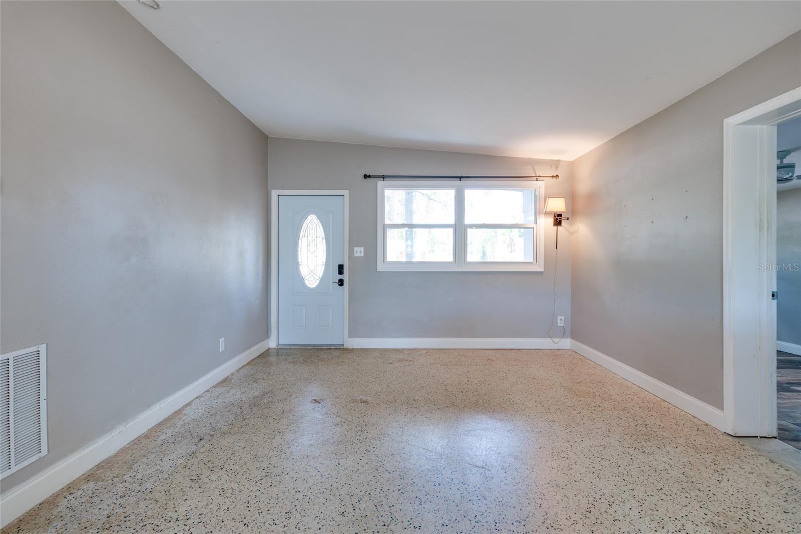 5601 CEDAR ST NE — photo 7