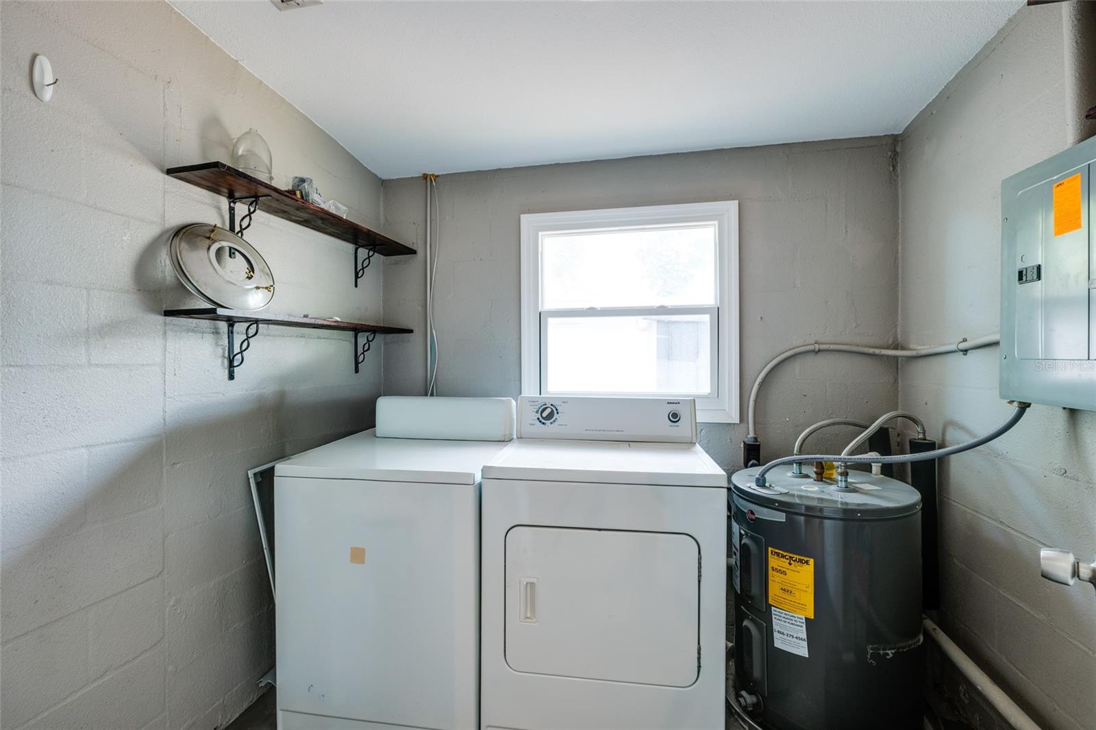 5601 CEDAR ST NE — photo 16