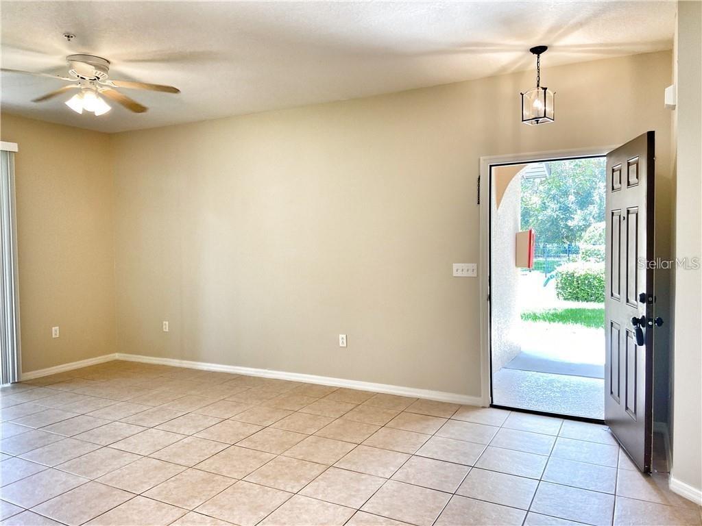 4114 VIA PIEDRA CIR #1-104 — photo 4