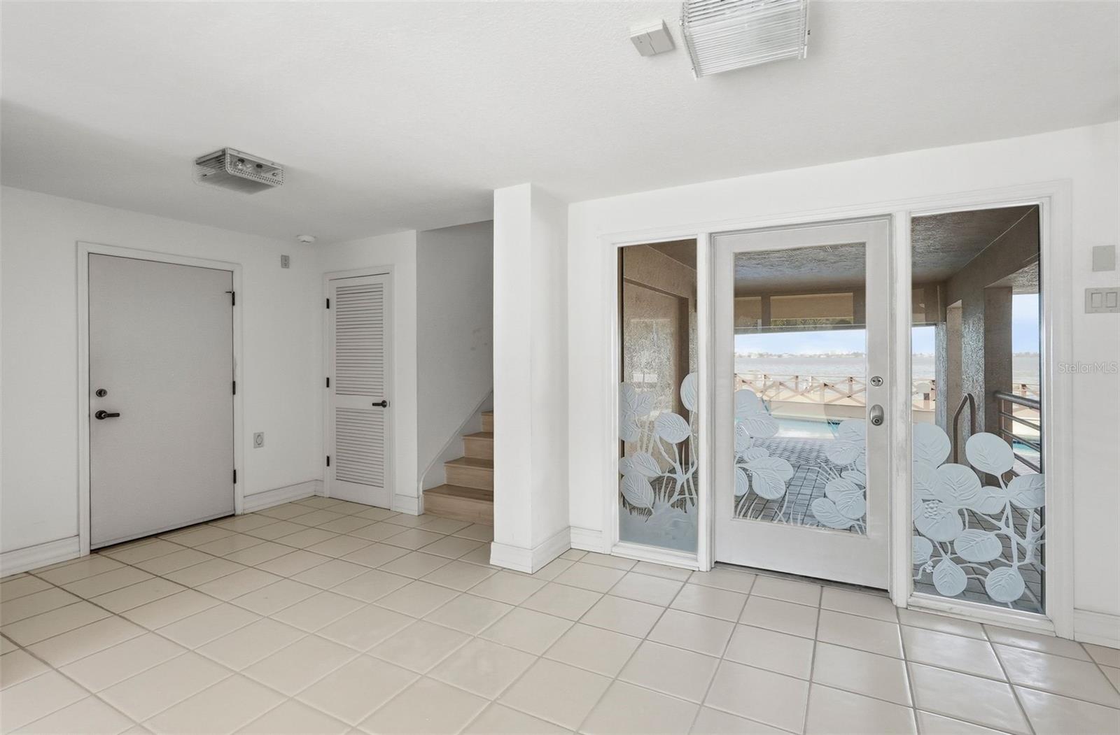 2869 SEABREEZE DR S — photo 39