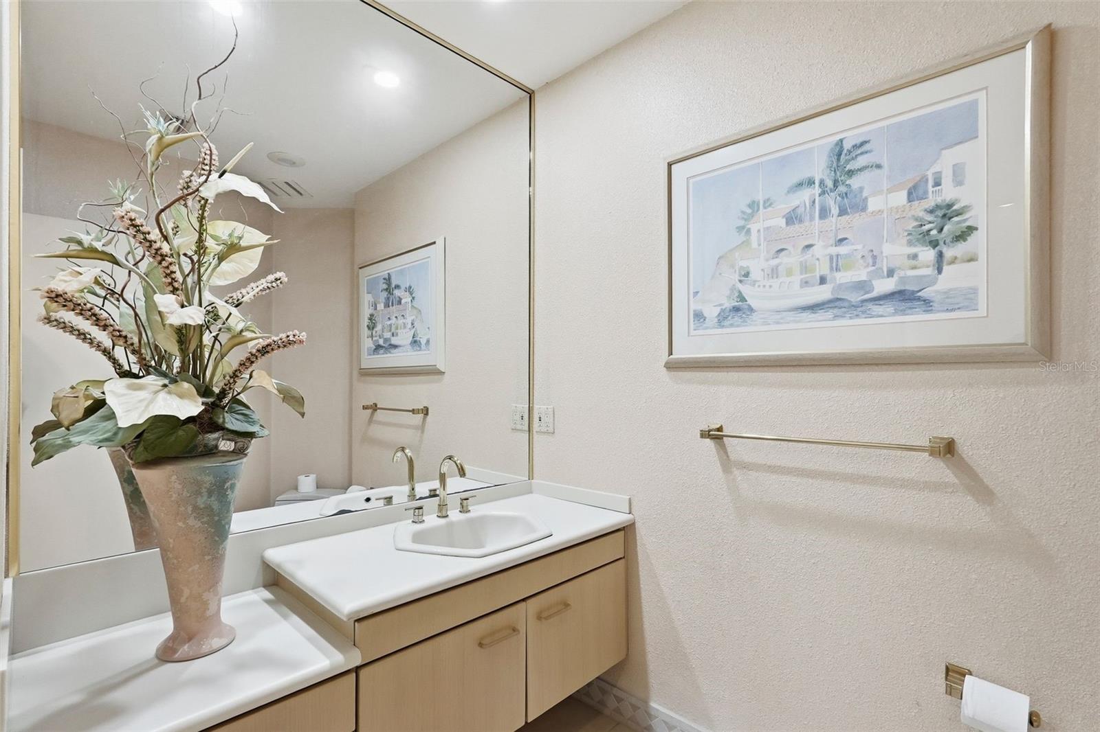 2869 SEABREEZE DR S — photo 34