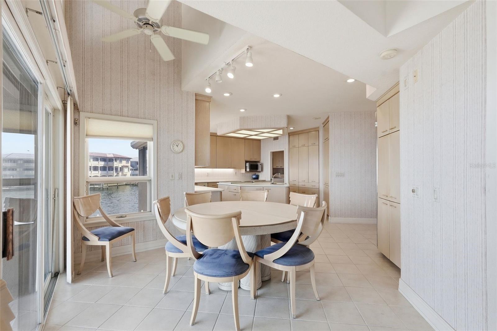 2869 SEABREEZE DR S — photo 17