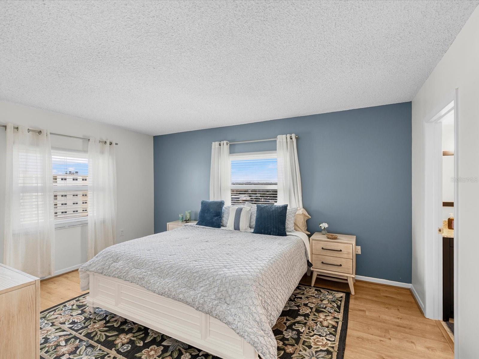 17400 GULF BLVD #J7 — photo 16