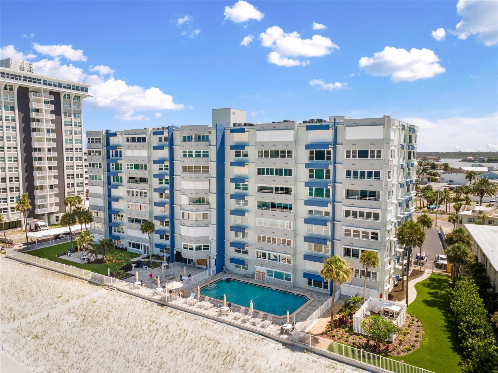 17400 GULF BLVD #J7 — photo 35