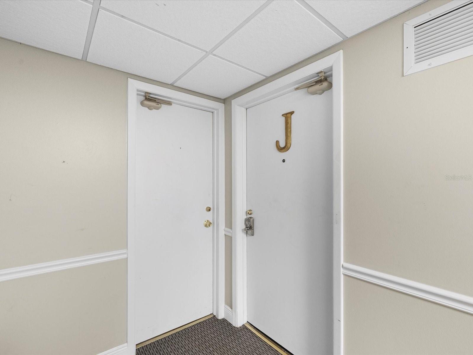 17400 GULF BLVD #J7 — photo 27