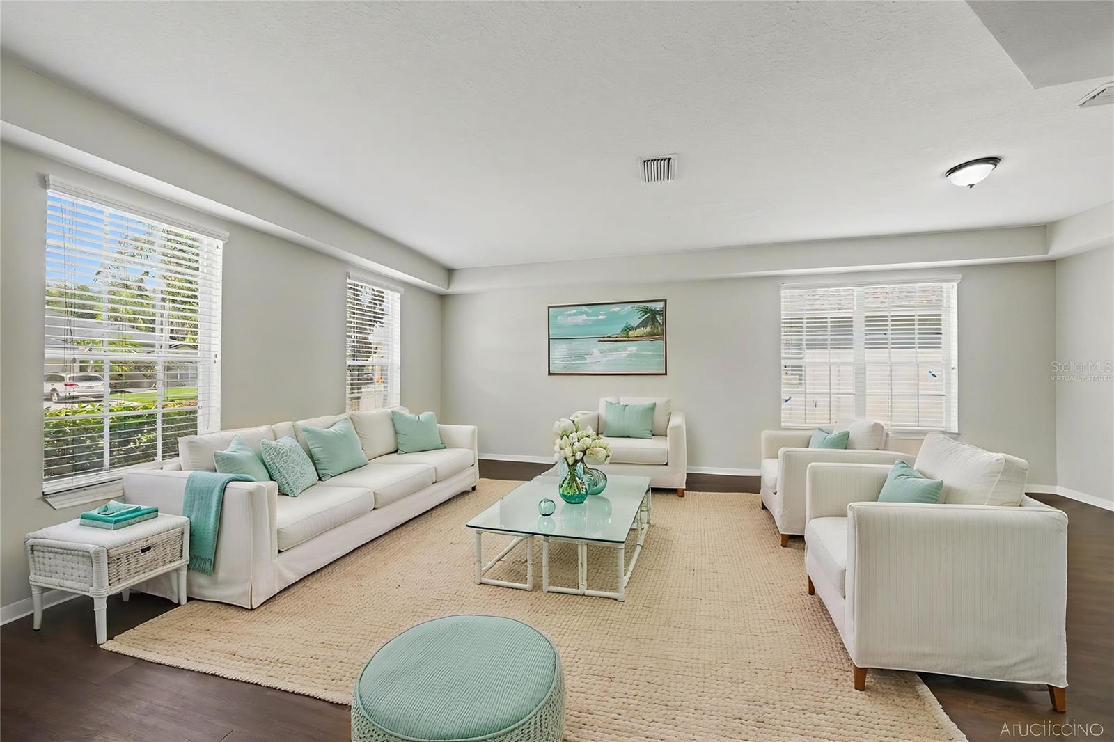 6112 CEZANNE AVE — photo 5