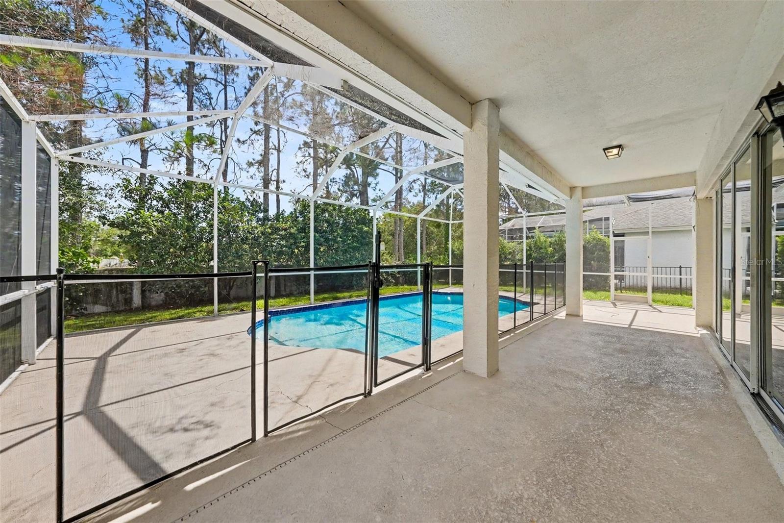 6112 CEZANNE AVE — photo 27