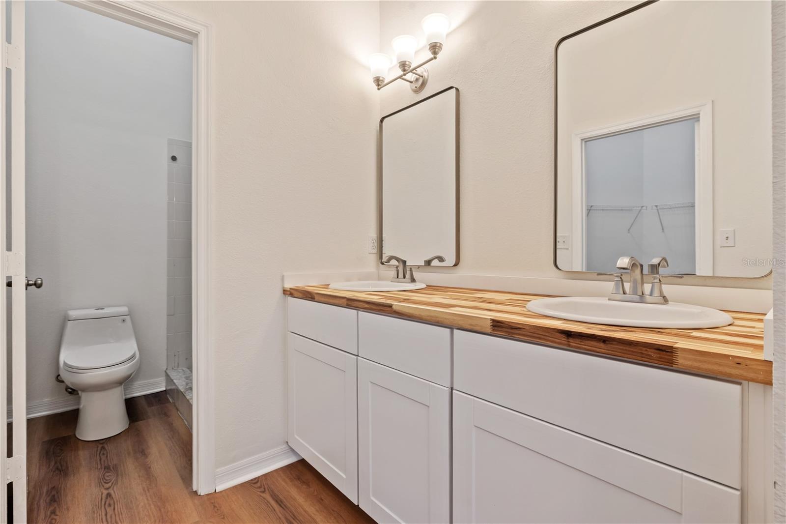 8407 TERRACE MEADOWS CT #N/A — photo 17